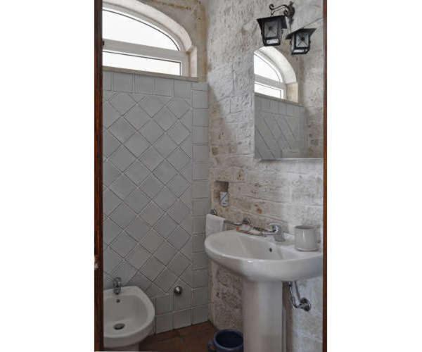 Студия Стандарт, Agriturismo Antonelli Piangevino