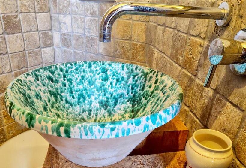 חדר סטנדרט נוף לגינה, Agriturismo Antonelli Piangevino