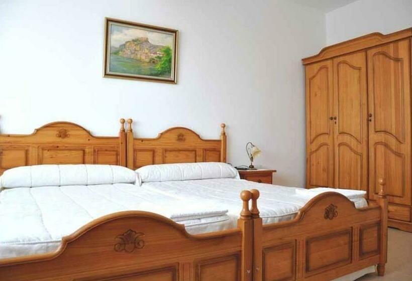 스탠다드 룸, Pensión Costiña