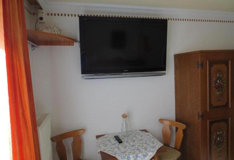 Номер Стандарт с Балконом, Gästehaus Scharler