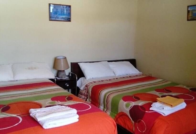 スタンダードルーム, La Querencia