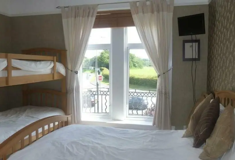 Family Room, Manor View