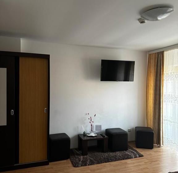 스탠다드 트리플 룸, Pensiunea Andra