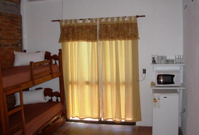 Quarto Quádruplo Estandar, La Casona