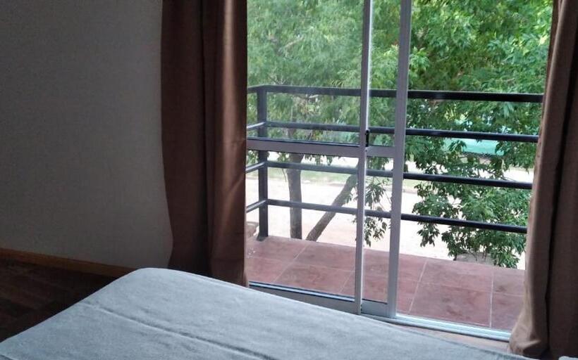 اتاق دوبلکس, La Casona