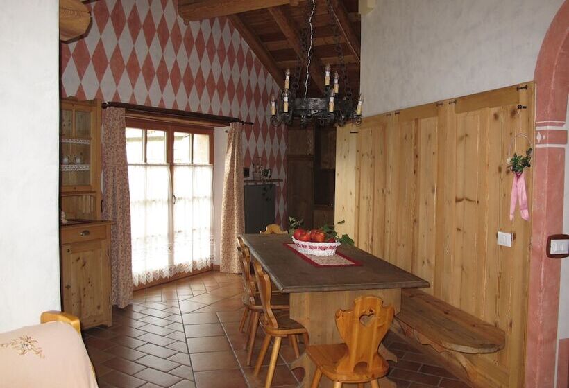 شقة ملكية غرفتين نوم, Agriturismo Alpenvidehof