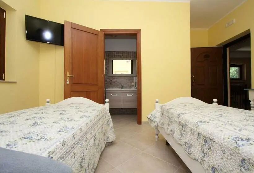 スタンダードルーム, Azienda Agrituristica La Tenuta Del Falco