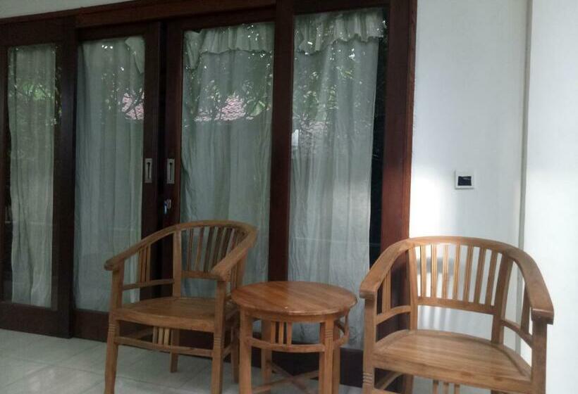 חדר סטנדרט פנימי, Amed Stop Inn Homestay, Rooftop Restaurant And Bar