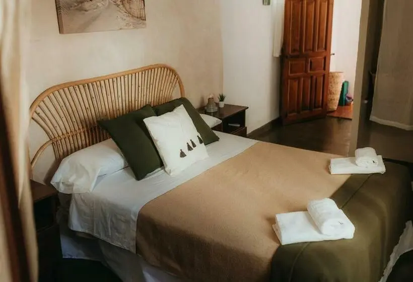 Standardrum, Hostal Africa