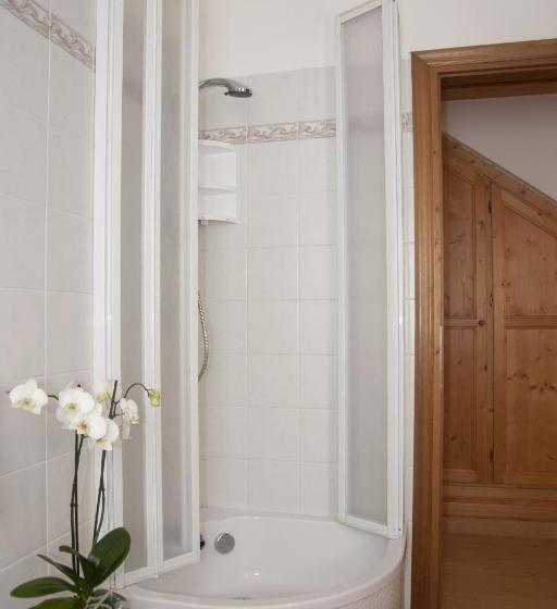 Апартаменты 2 Спальни, Residence Peniè