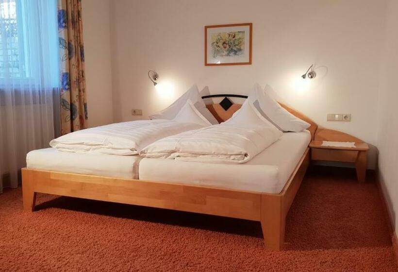 带1个卧室的带阳台的公寓, Appartements Dornach