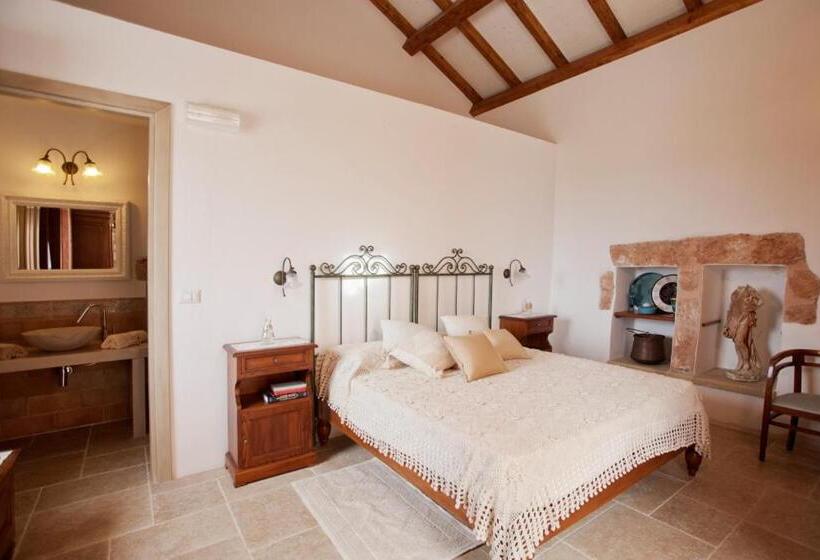 غرفة قياسية مزوَّدة بشُرفة, Masseria Cisternella