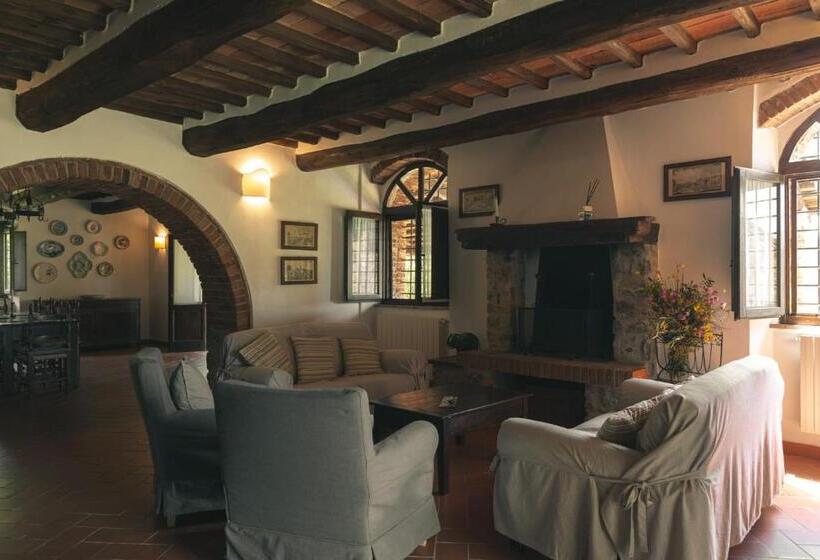 اتاق دوبلکس, Tenuta Il Cicalino