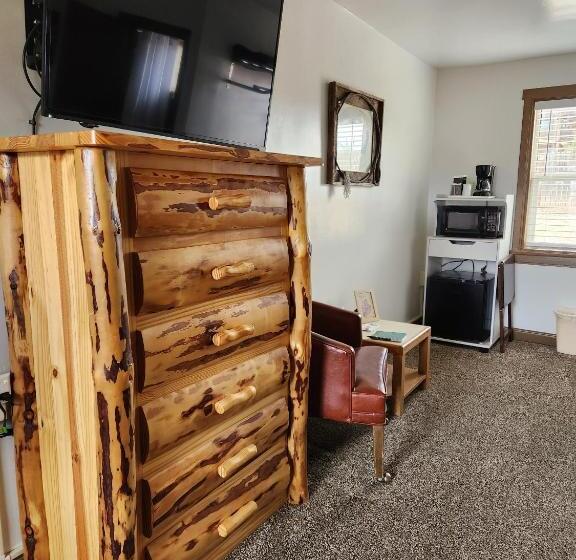 غرفة قياسية, Cowboy Country Inn
