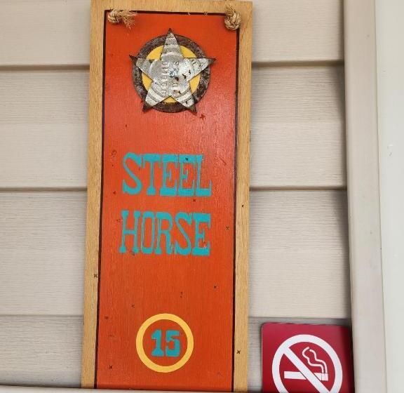غرفة قياسية, Cowboy Country Inn
