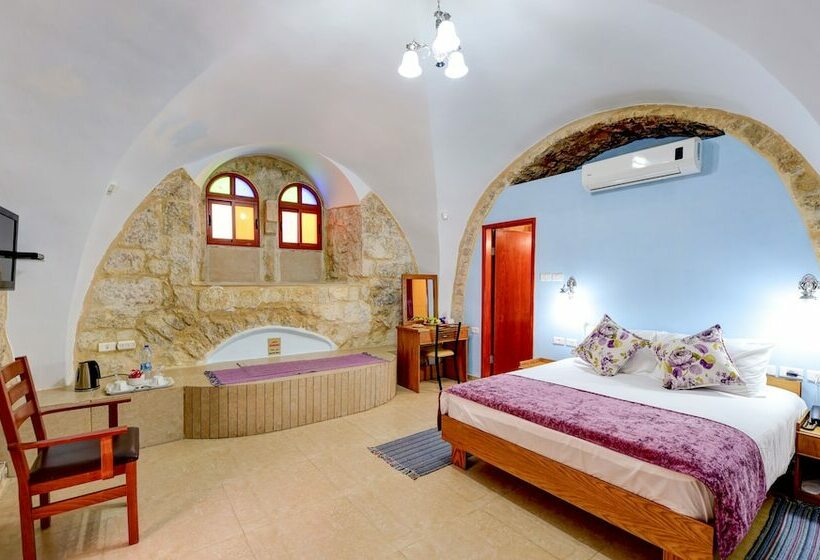 اتاق لوکس, Dar Sitti Aziza