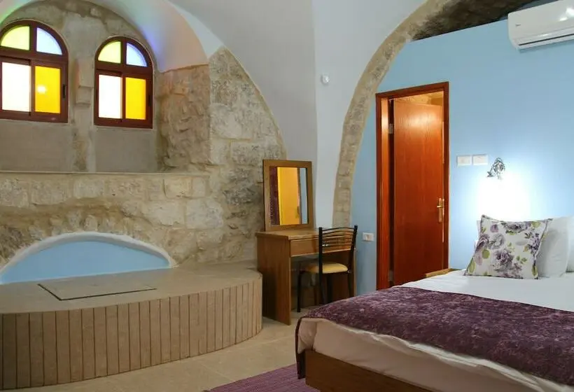 اتاق لوکس, Dar Sitti Aziza