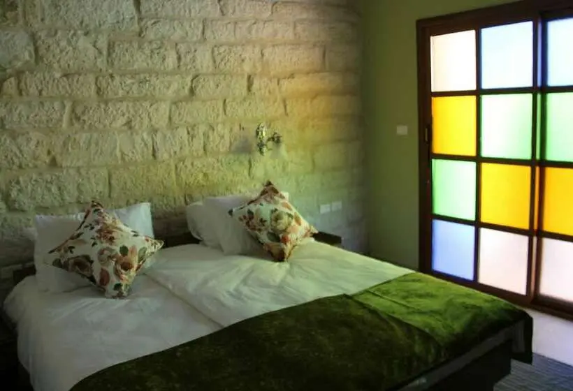 اتاق لوکس, Dar Sitti Aziza