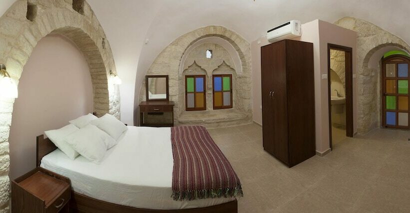 اتاق لوکس, Dar Sitti Aziza