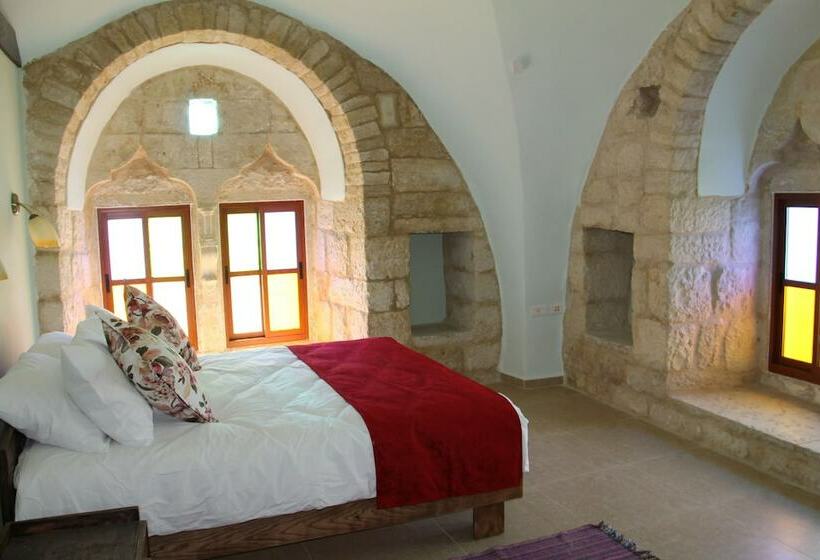 اتاق لوکس, Dar Sitti Aziza