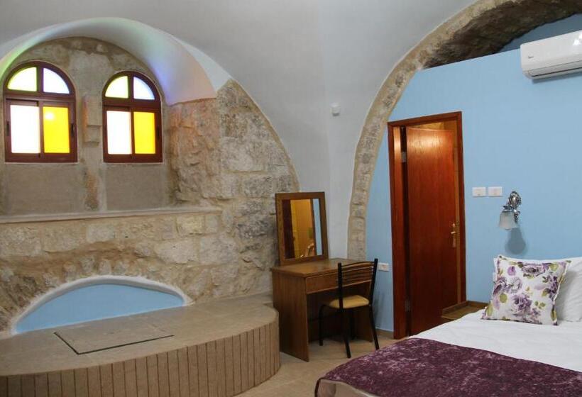 اتاق لوکس, Dar Sitti Aziza