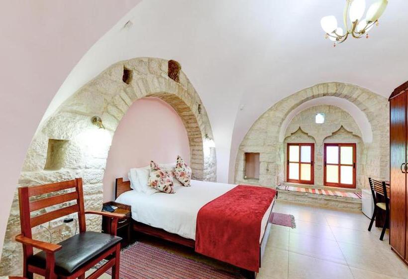 اتاق لوکس, Dar Sitti Aziza