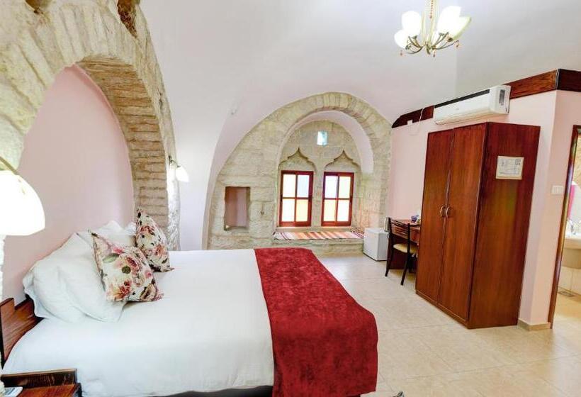 اتاق لوکس, Dar Sitti Aziza