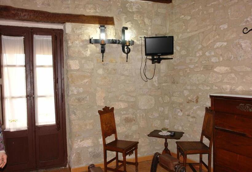 Quarto Estandar, Fonda La Plaza