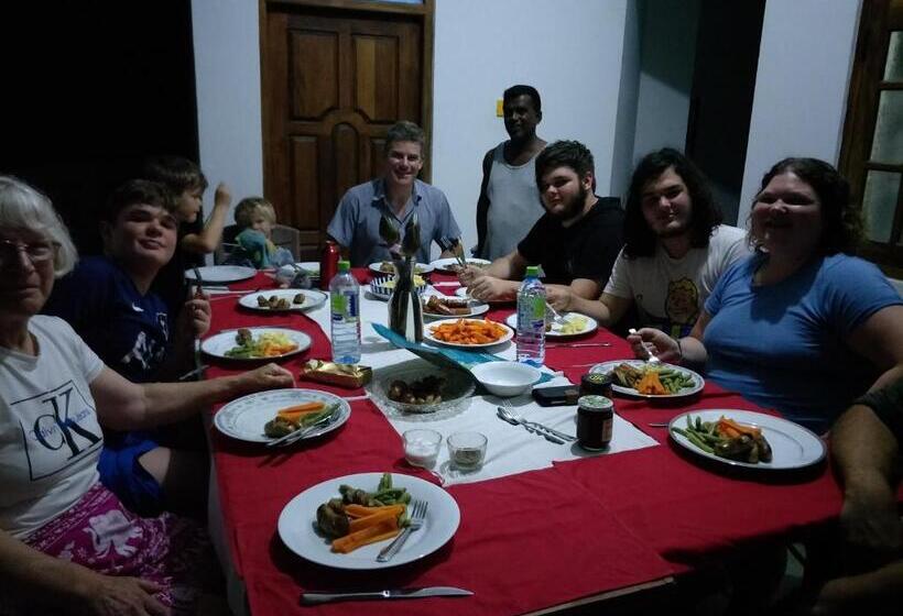 标准间, Lahiru Villa