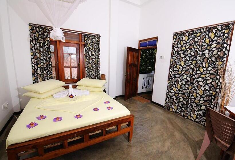 标准间, Lahiru Villa