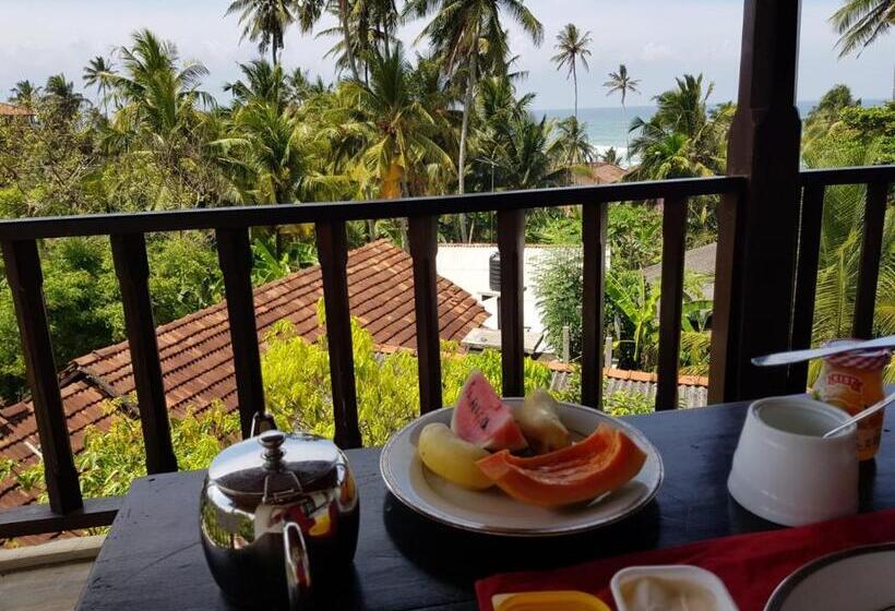 豪华海景房带阳台, Lahiru Villa