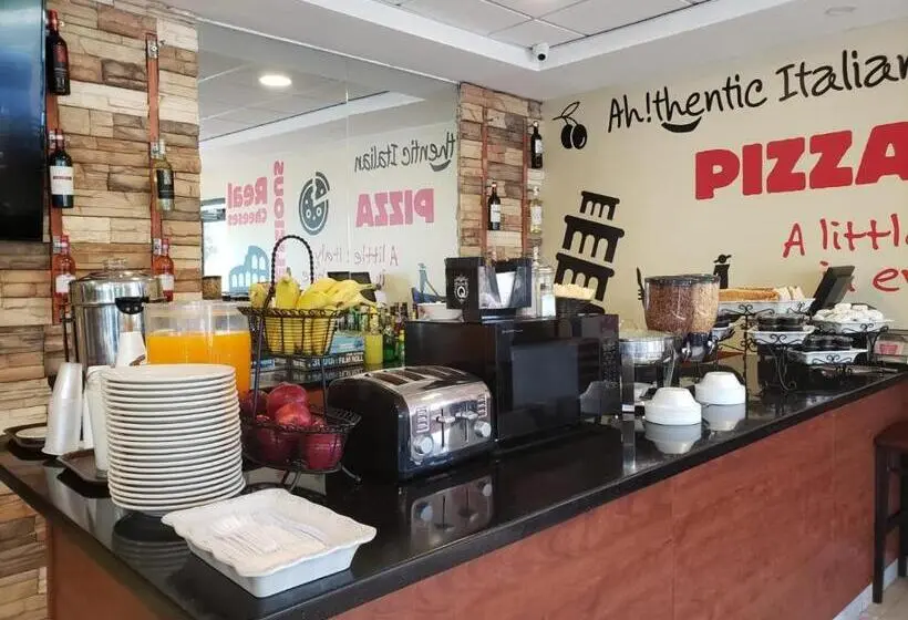 اتاق اکونومی, Arecibo Inn