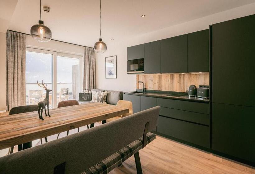 Family flat with terrace, Das Liftplatzl