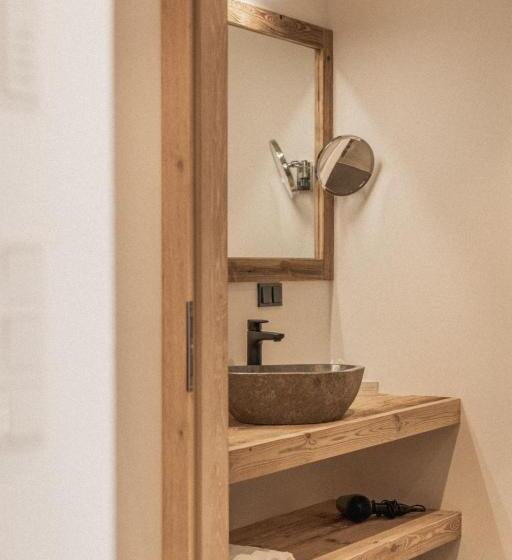 Family flat with terrace, Das Liftplatzl