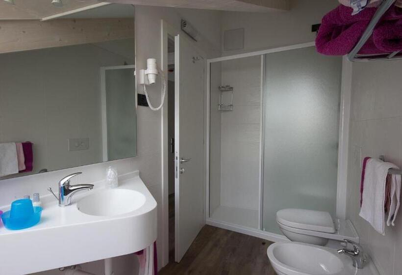 חדר דלוקס, Affittacamere La Ferrata