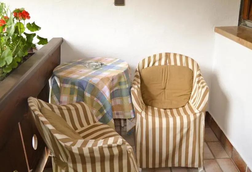 Economy-huone, Haus Elisabeth