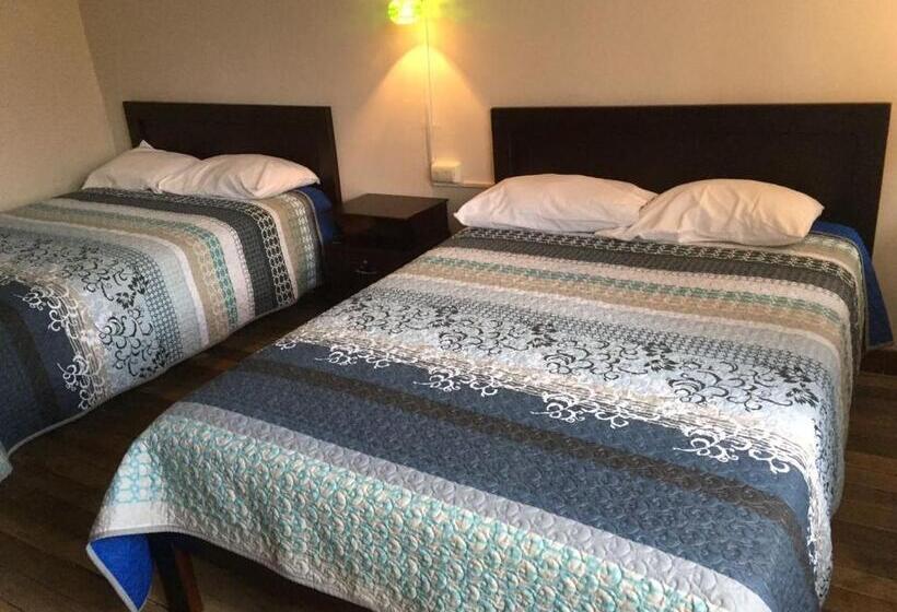 スタンダードルーム, Hostal La Merced