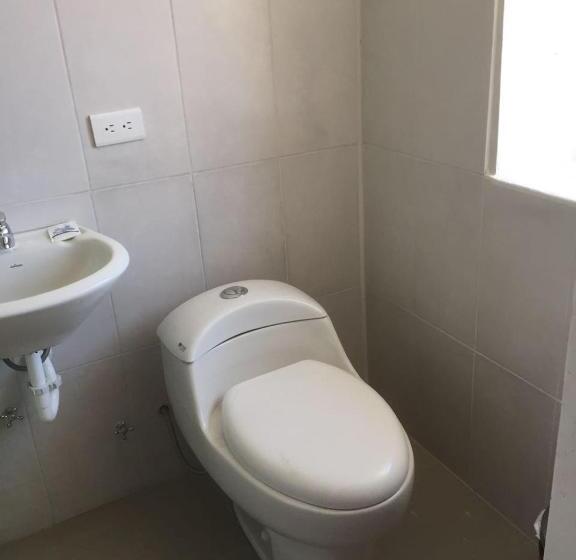 スタンダードルーム, Hostal La Merced