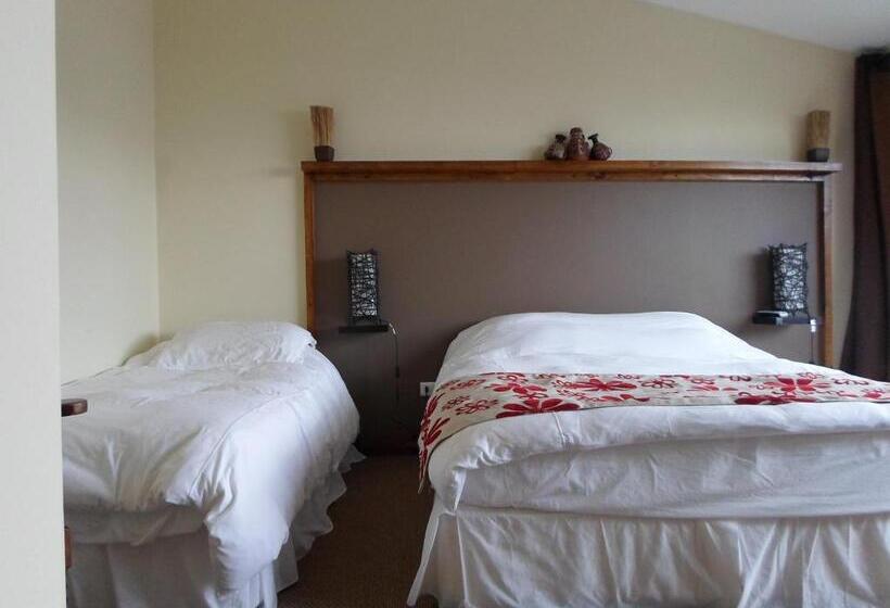 트리플 스탠다드 전망룸, Nautel