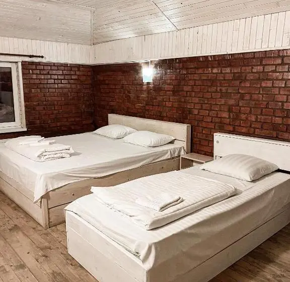 استودیوی استاندارد, Guest House Lviv