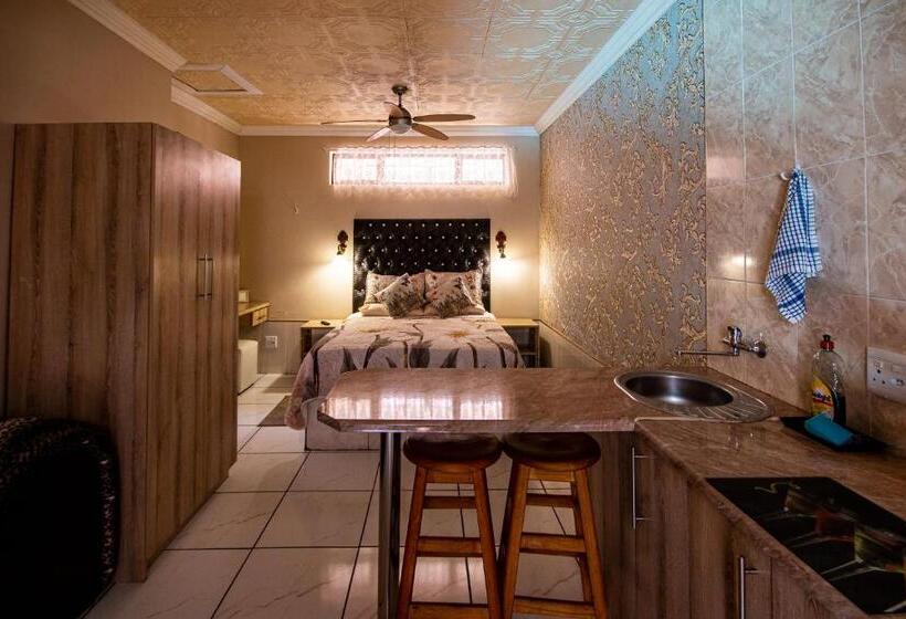 سوییت, Invite Guest House Self Catering Accommodation In Vanderbijlpark