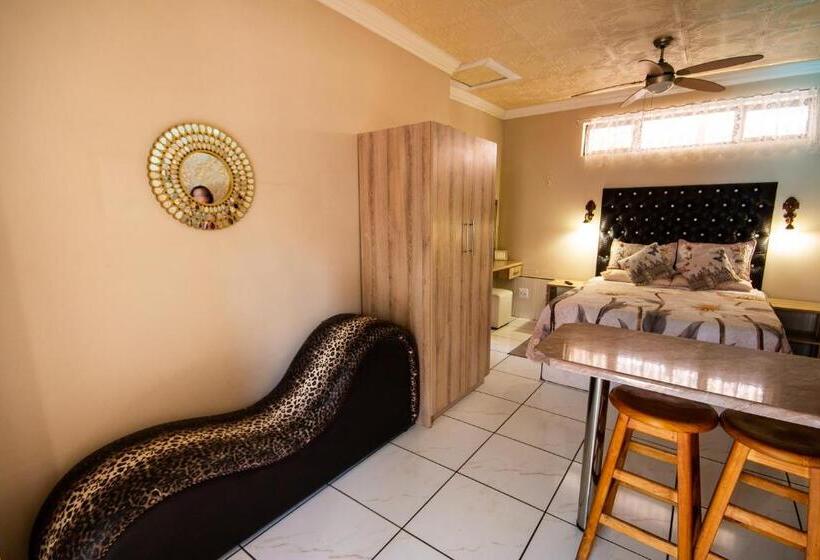 سوییت, Invite Guest House Self Catering Accommodation In Vanderbijlpark