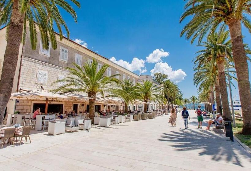 اتاق استاندارد با چشمانداز دریا, Riva Guesthouse