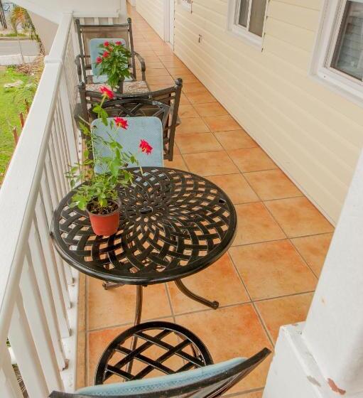 آپارتمان 1 خوابه, Aqua Point Condos Rentals