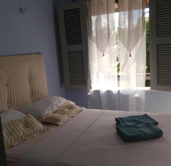 Номер Стандарт Вид на Море, Blue Day