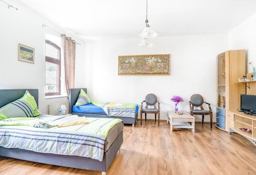 带2个卧室的公寓, Nurburgring Rooms Pinocchio