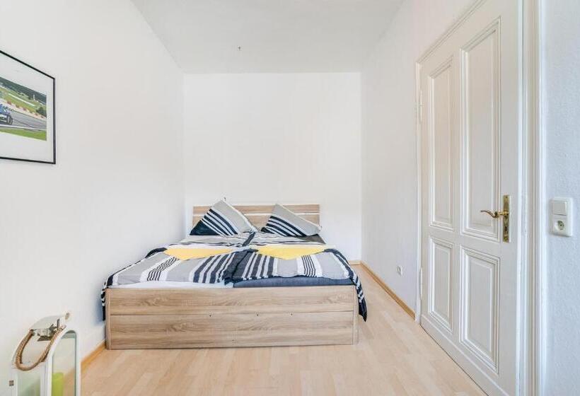 带2个卧室的公寓, Nurburgring Rooms Pinocchio