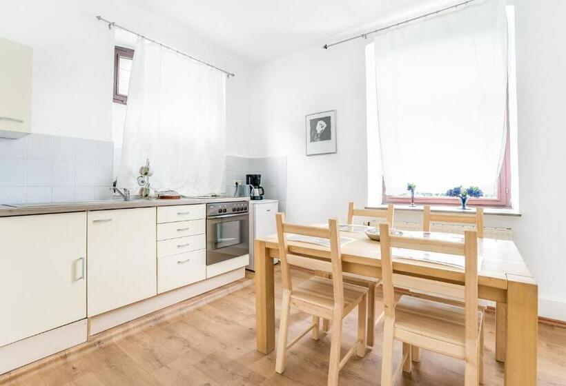 带2个卧室的公寓, Nurburgring Rooms Pinocchio