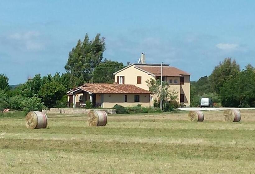 اتاق لوکس, Agriturismo Podere La Cascata