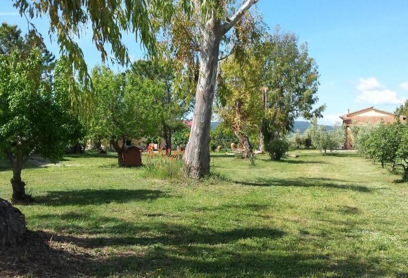 ویلای 3 خوابه, Agriturismo Podere La Cascata